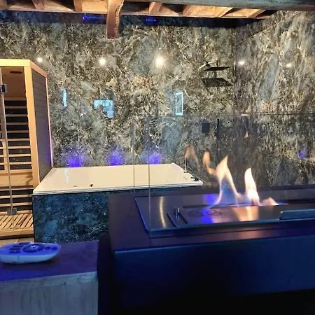 Le Duplex De L'etoile Cinéma Jacuzzi Et Sauna Privatif