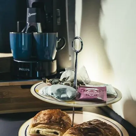 Le Duplex De L'etoile Cinéma Jacuzzi Et Sauna Privatif Apartamento *