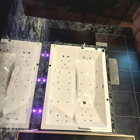 Le Duplex De L'etoile Cinéma Jacuzzi Et Sauna Privatif Longmesnil